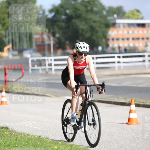 17.08.2025 - KN Förde Triathlon 2025 Yannick Fuchs http://msf.ph/oto/8622099 17.08.2025 09:46:17 Radfahren 144, 171, 180, 194, 213, 252, 121, 168 meine-sportfotos.de