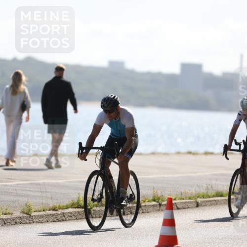 17.08.2025 - KN Förde Triathlon 2025 Yannick Fuchs http://msf.ph/oto/8622118 17.08.2025 11:06:23 Radfahren 297, 299 meine-sportfotos.de