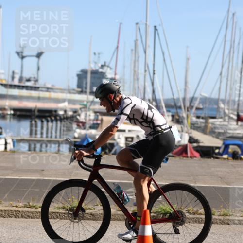 17.08.2025 - KN Förde Triathlon 2025 Yannick Fuchs http://msf.ph/oto/8622137 17.08.2025 11:06:26 Radfahren 297, 299, 309 meine-sportfotos.de