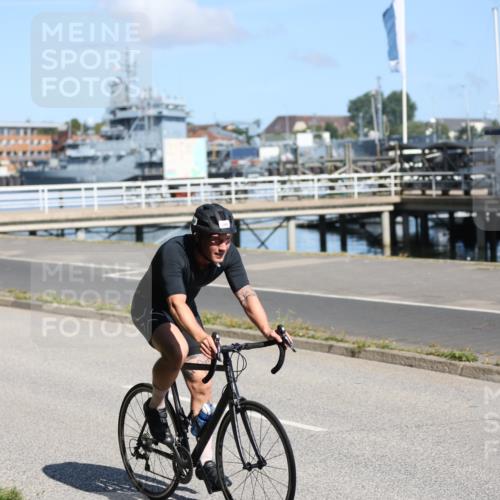 17.08.2025 - KN Förde Triathlon 2025 Yannick Fuchs http://msf.ph/oto/8622162 17.08.2025 11:07:10 Radfahren 261, 294, 295, 304 meine-sportfotos.de