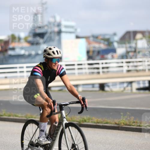 17.08.2025 - KN Förde Triathlon 2025 Yannick Fuchs http://msf.ph/oto/8622190 17.08.2025 09:46:55 Radfahren 116, 143, 166, 116 meine-sportfotos.de