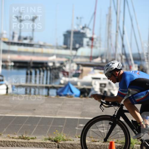 17.08.2025 - KN Förde Triathlon 2025 Yannick Fuchs http://msf.ph/oto/8622222 17.08.2025 11:07:50 Radfahren 316, 310, 312 meine-sportfotos.de