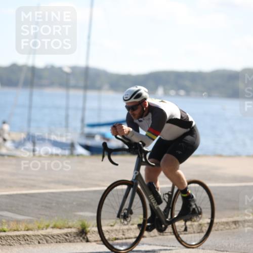 17.08.2025 - KN Förde Triathlon 2025 Yannick Fuchs http://msf.ph/oto/8622315 17.08.2025 11:08:52 Radfahren 294, 320, 615, 304 meine-sportfotos.de