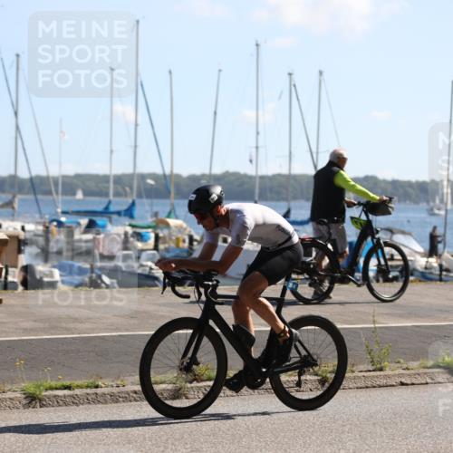 17.08.2025 - KN Förde Triathlon 2025 Yannick Fuchs http://msf.ph/oto/8622335 17.08.2025 11:09:04 Radfahren 264, 268, 390, 601, 643 meine-sportfotos.de