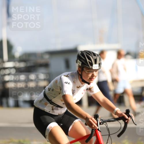 17.08.2025 - KN Förde Triathlon 2025 Yannick Fuchs http://msf.ph/oto/8622346 17.08.2025 09:48:07 Radfahren 109, 113, 142, 144, 180, 249, 251 meine-sportfotos.de