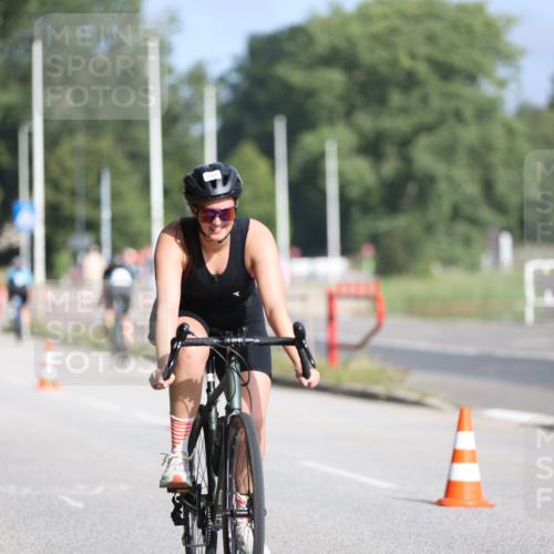 17.08.2025 - KN Förde Triathlon 2025 Yannick Fuchs http://msf.ph/oto/8622425 17.08.2025 09:48:43 Radfahren 189, 213, 106, 159, 194 meine-sportfotos.de