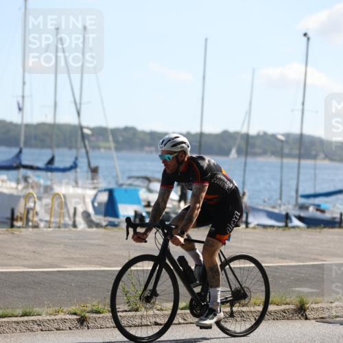 17.08.2025 - KN Förde Triathlon 2025 Yannick Fuchs http://msf.ph/oto/8622515 17.08.2025 11:10:15 Radfahren 270, 275, 293, 320, 321, 325, 602, 603, 605, 615, 274, 302, 318, 334 meine-sportfotos.de