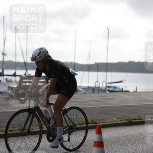 17.08.2025 - KN Förde Triathlon 2025 Yannick Fuchs http://msf.ph/oto/8622536 17.08.2025 09:49:35 Radfahren 110, 140, 153, 158, 179, 185, 240, 241, 153, 158, 173, 181, 185, 240 meine-sportfotos.de