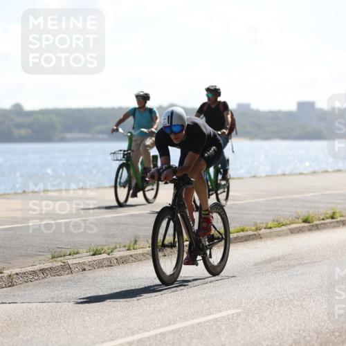 17.08.2025 - KN Förde Triathlon 2025 Yannick Fuchs http://msf.ph/oto/8622713 17.08.2025 11:11:26 Radfahren 267, 274, 611, 604, 607 meine-sportfotos.de