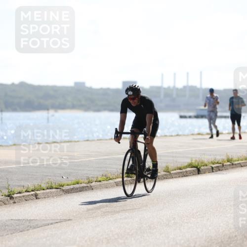 17.08.2025 - KN Förde Triathlon 2025 Yannick Fuchs http://msf.ph/oto/8622752 17.08.2025 11:11:42 Radfahren 272, 275, 283, 324, 329, 341, 362, 265, 283, 364 meine-sportfotos.de