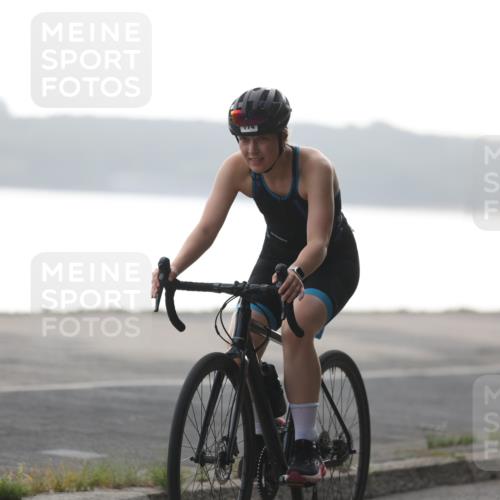 17.08.2025 - KN Förde Triathlon 2025 Yannick Fuchs http://msf.ph/oto/8622916 17.08.2025 09:53:02 Radfahren 111, 170, 174, 221, 127, 148, 163, 188, 215, 242 meine-sportfotos.de