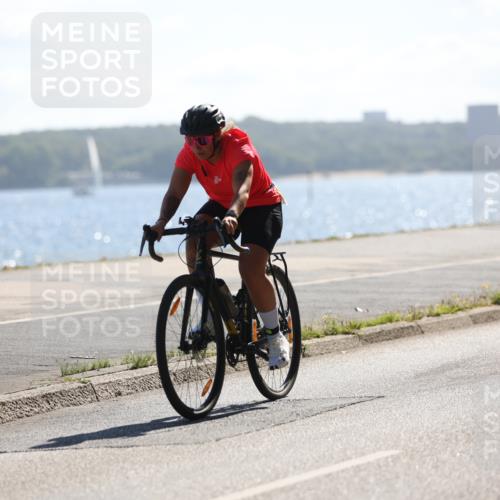 17.08.2025 - KN Förde Triathlon 2025 Yannick Fuchs http://msf.ph/oto/8623013 17.08.2025 11:12:51 Radfahren 263, 267, 339, 348, 349, 360, 606, 610, 308, 349, 352, 379 meine-sportfotos.de