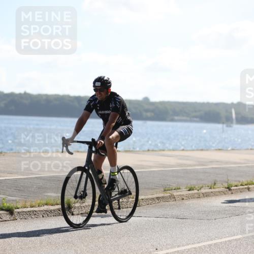 17.08.2025 - KN Förde Triathlon 2025 Yannick Fuchs http://msf.ph/oto/8623082 17.08.2025 11:13:21 Radfahren 272, 329, 330, 341, 345, 353, 377, 380, 613, 619, 625, 638, 272, 364, 621 meine-sportfotos.de
