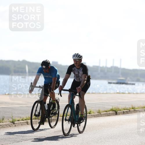 17.08.2025 - KN Förde Triathlon 2025 Yannick Fuchs http://msf.ph/oto/8623122 17.08.2025 11:13:28 Radfahren 287, 329, 345, 362, 374, 377, 380, 625, 638, 330, 341, 353, 380, 613, 619, 638 meine-sportfotos.de