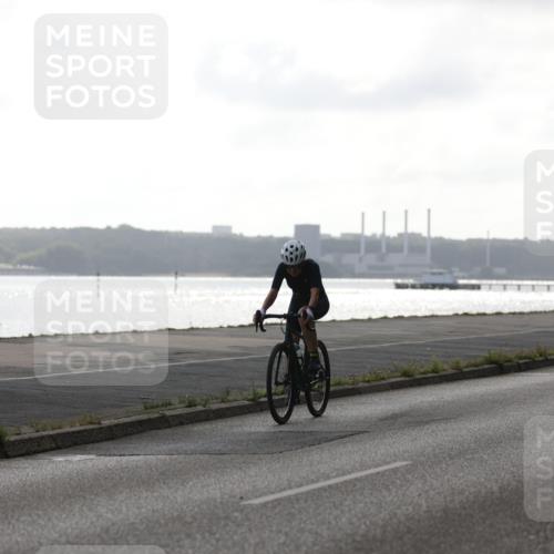 17.08.2025 - KN Förde Triathlon 2025 Yannick Fuchs http://msf.ph/oto/8623127 17.08.2025 09:55:32 Radfahren 166, 190, 167, 235, 237 meine-sportfotos.de
