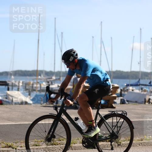 17.08.2025 - KN Förde Triathlon 2025 Yannick Fuchs http://msf.ph/oto/8623132 17.08.2025 11:13:30 Radfahren 287, 329, 345, 362, 374, 377, 330, 353, 380, 613, 619, 625, 638 meine-sportfotos.de