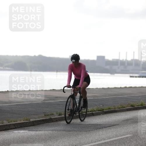 17.08.2025 - KN Förde Triathlon 2025 Yannick Fuchs http://msf.ph/oto/8623147 17.08.2025 09:55:51 Radfahren 243, 244 meine-sportfotos.de