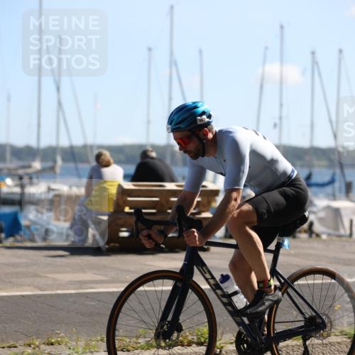 17.08.2025 - KN Förde Triathlon 2025 Yannick Fuchs http://msf.ph/oto/8623195 17.08.2025 11:13:54 Radfahren 271, 307, 332, 350, 354, 370, 387, 620, 635, 291, 354, 371 meine-sportfotos.de