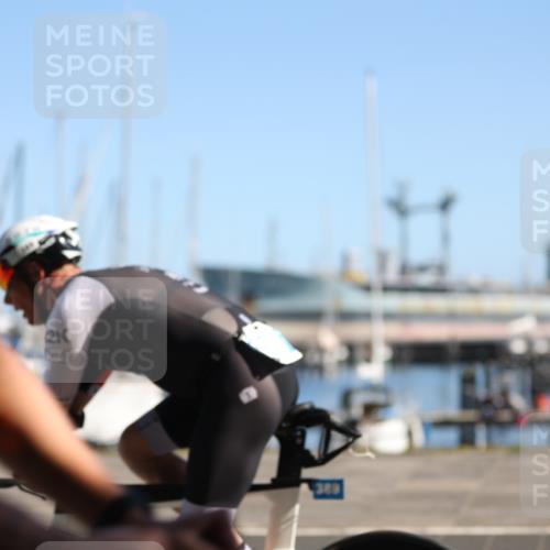 17.08.2025 - KN Förde Triathlon 2025 Yannick Fuchs http://msf.ph/oto/8623306 17.08.2025 11:14:34 Radfahren 263, 296, 303, 306, 328, 349, 352, 389, 288, 337 meine-sportfotos.de