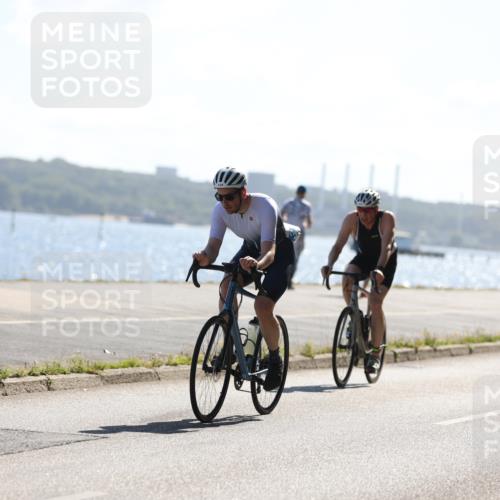 17.08.2025 - KN Förde Triathlon 2025 Yannick Fuchs http://msf.ph/oto/8623308 17.08.2025 11:14:40 Radfahren 296, 303, 328, 352, 361, 372, 606, 610, 263, 306, 349, 389 meine-sportfotos.de