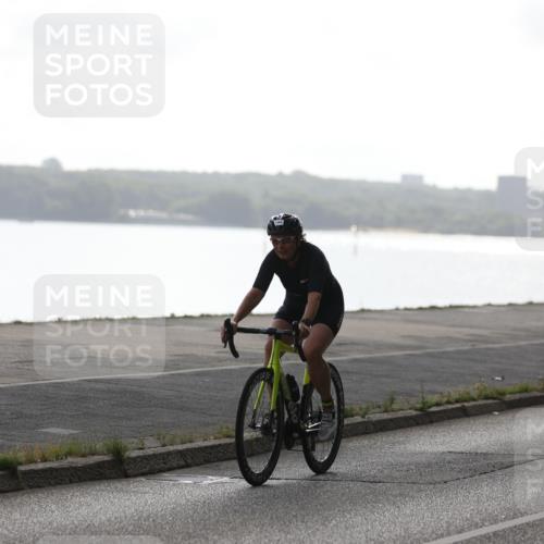 17.08.2025 - KN Förde Triathlon 2025 Yannick Fuchs http://msf.ph/oto/8623343 17.08.2025 09:57:37 Radfahren 144, 190, 139 meine-sportfotos.de