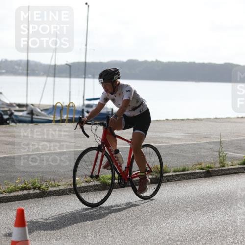 17.08.2025 - KN Förde Triathlon 2025 Yannick Fuchs http://msf.ph/oto/8623408 17.08.2025 09:58:12 Radfahren 143, 197, 249, 118 meine-sportfotos.de