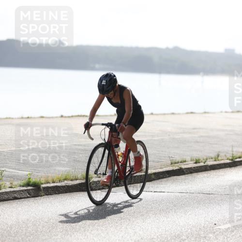 17.08.2025 - KN Förde Triathlon 2025 Yannick Fuchs http://msf.ph/oto/8623517 17.08.2025 09:59:30 Radfahren 140, 144, 204, 246, 139 meine-sportfotos.de