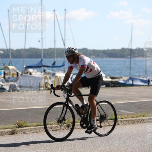 17.08.2025 - KN Förde Triathlon 2025 Yannick Fuchs http://msf.ph/oto/8623761 17.08.2025 11:18:13 Radfahren 279, 320, 340, 344, 615, 643, 297, 355 meine-sportfotos.de