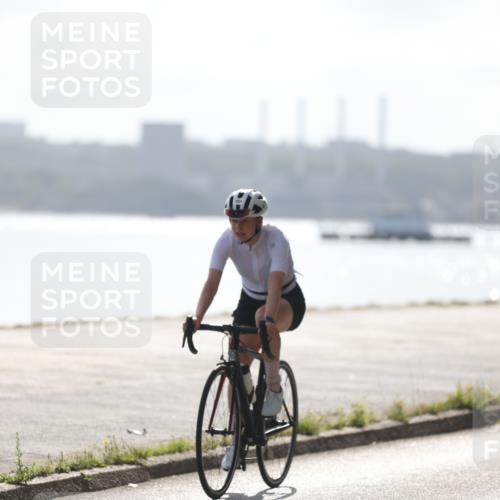 17.08.2025 - KN Förde Triathlon 2025 Yannick Fuchs http://msf.ph/oto/8623799 17.08.2025 10:02:27 Radfahren 224, 250, 251, 141, 159, 161, 231 meine-sportfotos.de