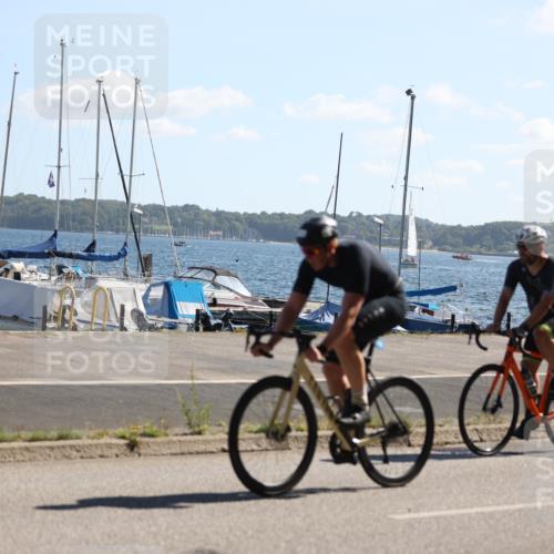 17.08.2025 - KN Förde Triathlon 2025 Yannick Fuchs http://msf.ph/oto/8623886 17.08.2025 11:19:45 Radfahren 270, 278, 302, 325, 331, 340, 385, 390, 615, 269 meine-sportfotos.de