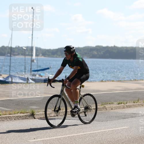 17.08.2025 - KN Förde Triathlon 2025 Yannick Fuchs http://msf.ph/oto/8623909 17.08.2025 11:20:07 Radfahren 312, 321, 603, 264, 268, 274, 311, 355, 641 meine-sportfotos.de