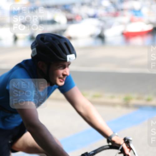 17.08.2025 - KN Förde Triathlon 2025 Yannick Fuchs http://msf.ph/oto/8623940 17.08.2025 11:20:35 Radfahren 267, 334, 631, 316, 324 meine-sportfotos.de