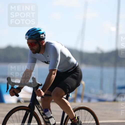 17.08.2025 - KN Förde Triathlon 2025 Yannick Fuchs http://msf.ph/oto/8624052 17.08.2025 11:24:06 Radfahren 261, 266, 288, 296, 307, 345, 353, 362, 614, 619, 632, 291, 612, 632 meine-sportfotos.de