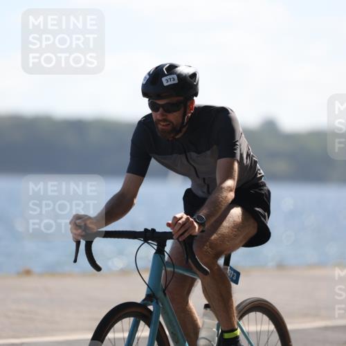 17.08.2025 - KN Förde Triathlon 2025 Yannick Fuchs http://msf.ph/oto/8624111 17.08.2025 11:24:57 Radfahren 300, 306, 328, 356, 373, 389, 606, 635, 303, 389 meine-sportfotos.de