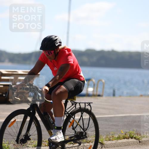 17.08.2025 - KN Förde Triathlon 2025 Yannick Fuchs http://msf.ph/oto/8624118 17.08.2025 11:25:04 Radfahren 284, 300, 308, 309, 356, 374, 606, 613, 638, 306, 328, 356, 373, 635 meine-sportfotos.de