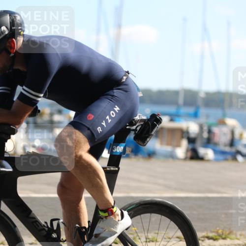 17.08.2025 - KN Förde Triathlon 2025 Yannick Fuchs http://msf.ph/oto/8624120 17.08.2025 11:25:05 Radfahren 284, 300, 308, 309, 374, 606, 613, 638, 328, 356, 373, 635 meine-sportfotos.de