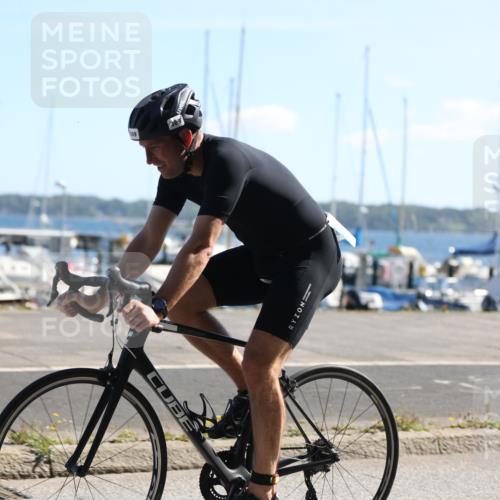 17.08.2025 - KN Förde Triathlon 2025 Yannick Fuchs http://msf.ph/oto/8624126 17.08.2025 11:25:13 Radfahren 308, 309, 337, 384, 609, 613, 625, 638, 284, 300, 374, 606 meine-sportfotos.de