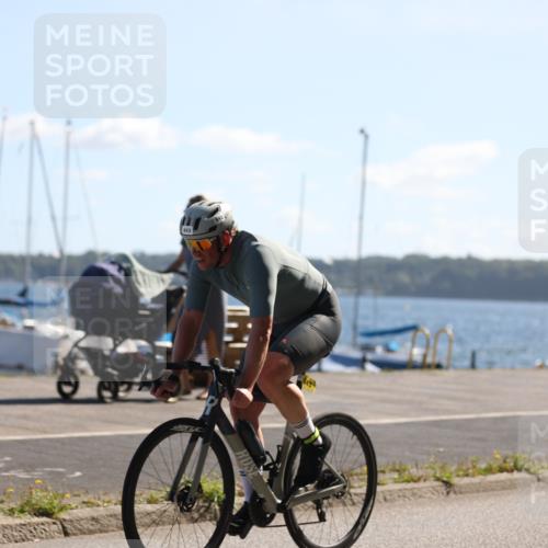 17.08.2025 - KN Förde Triathlon 2025 Yannick Fuchs http://msf.ph/oto/8624205 17.08.2025 11:25:53 Radfahren 310, 345, 351, 353, 354, 361, 368, 612, 614, 619, 622, 643, 332, 351, 622, 642 meine-sportfotos.de