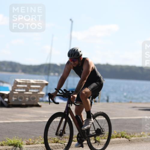 17.08.2025 - KN Förde Triathlon 2025 Yannick Fuchs http://msf.ph/oto/8624217 17.08.2025 11:25:58 Radfahren 310, 345, 354, 361, 368, 612, 614, 619, 623, 310, 332, 351, 353, 361, 614, 622, 642, 643 meine-sportfotos.de