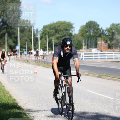 17.08.2025 - KN Förde Triathlon 2025 Yannick Fuchs http://msf.ph/oto/8624257 17.08.2025 11:27:31 Radfahren 310, 332, 368, 608, 622, 636, 643 meine-sportfotos.de