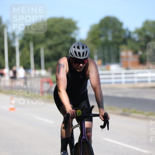 17.08.2025 - KN Förde Triathlon 2025 Yannick Fuchs http://msf.ph/oto/8624263 17.08.2025 11:27:33 Radfahren 310, 332, 361, 368, 608, 622, 636, 310 meine-sportfotos.de