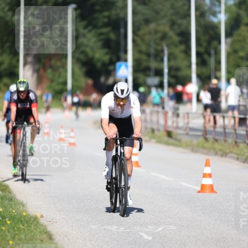 17.08.2025 - KN Förde Triathlon 2025 Yannick Fuchs http://msf.ph/oto/8624264 17.08.2025 11:27:36 Radfahren 299, 332, 361, 368, 608, 623, 628, 636, 310, 622 meine-sportfotos.de