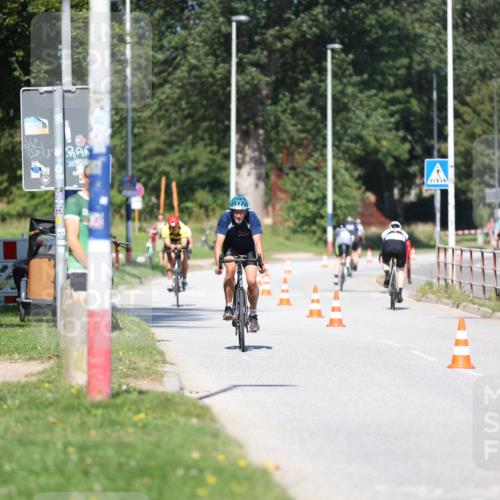 17.08.2025 - KN Förde Triathlon 2025 Yannick Fuchs http://msf.ph/oto/8624302 17.08.2025 11:27:59 Radfahren 264, 282, 320, 323, 369, 626, 627, 319, 323, 382, 615, 618, 624, 627 meine-sportfotos.de