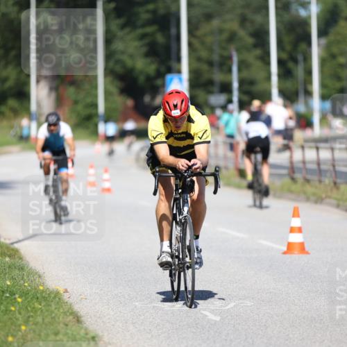 17.08.2025 - KN Förde Triathlon 2025 Yannick Fuchs http://msf.ph/oto/8624313 17.08.2025 11:28:05 Radfahren 297, 304, 369, 626, 264, 282, 320, 323, 627 meine-sportfotos.de