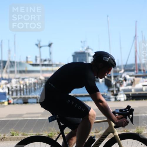 17.08.2025 - KN Förde Triathlon 2025 Yannick Fuchs http://msf.ph/oto/8624356 17.08.2025 11:31:00 Radfahren 270, 302, 312, 325, 334, 607, 324, 604 meine-sportfotos.de