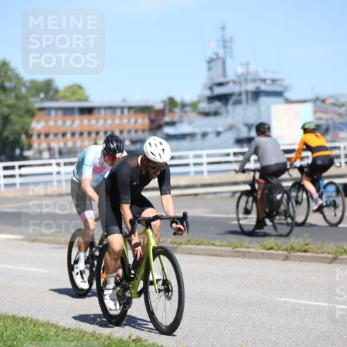 17.08.2025 - KN Förde Triathlon 2025 Yannick Fuchs http://msf.ph/oto/8624410 17.08.2025 11:31:35 Radfahren 265, 273, 283, 311, 321, 327, 331, 387, 603, 620, 265, 376, 605 meine-sportfotos.de