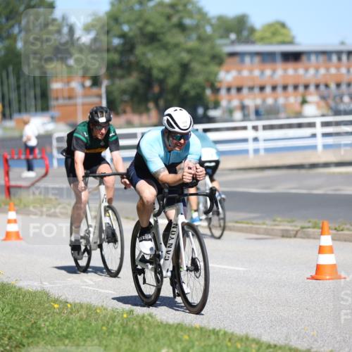 17.08.2025 - KN Förde Triathlon 2025 Yannick Fuchs http://msf.ph/oto/8624427 17.08.2025 11:31:42 Radfahren 273, 318, 321, 327, 331, 603, 283, 311, 321, 387, 620 meine-sportfotos.de