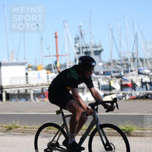 17.08.2025 - KN Förde Triathlon 2025 Yannick Fuchs http://msf.ph/oto/8624431 17.08.2025 11:31:43 Radfahren 273, 280, 318, 327, 331, 603, 634, 283, 311, 321, 387, 620 meine-sportfotos.de
