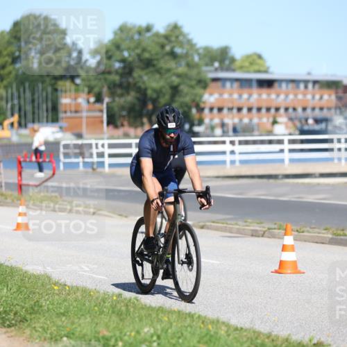 17.08.2025 - KN Förde Triathlon 2025 Yannick Fuchs http://msf.ph/oto/8624507 17.08.2025 11:32:47 Radfahren 325, 334, 348, 360, 365, 607, 263, 291, 363 meine-sportfotos.de