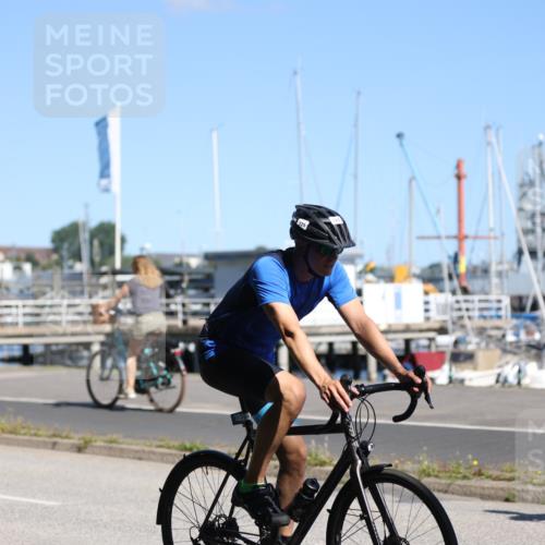 17.08.2025 - KN Förde Triathlon 2025 Yannick Fuchs http://msf.ph/oto/8624525 17.08.2025 11:32:56 Radfahren 302, 325, 348, 360, 334, 360, 607 meine-sportfotos.de